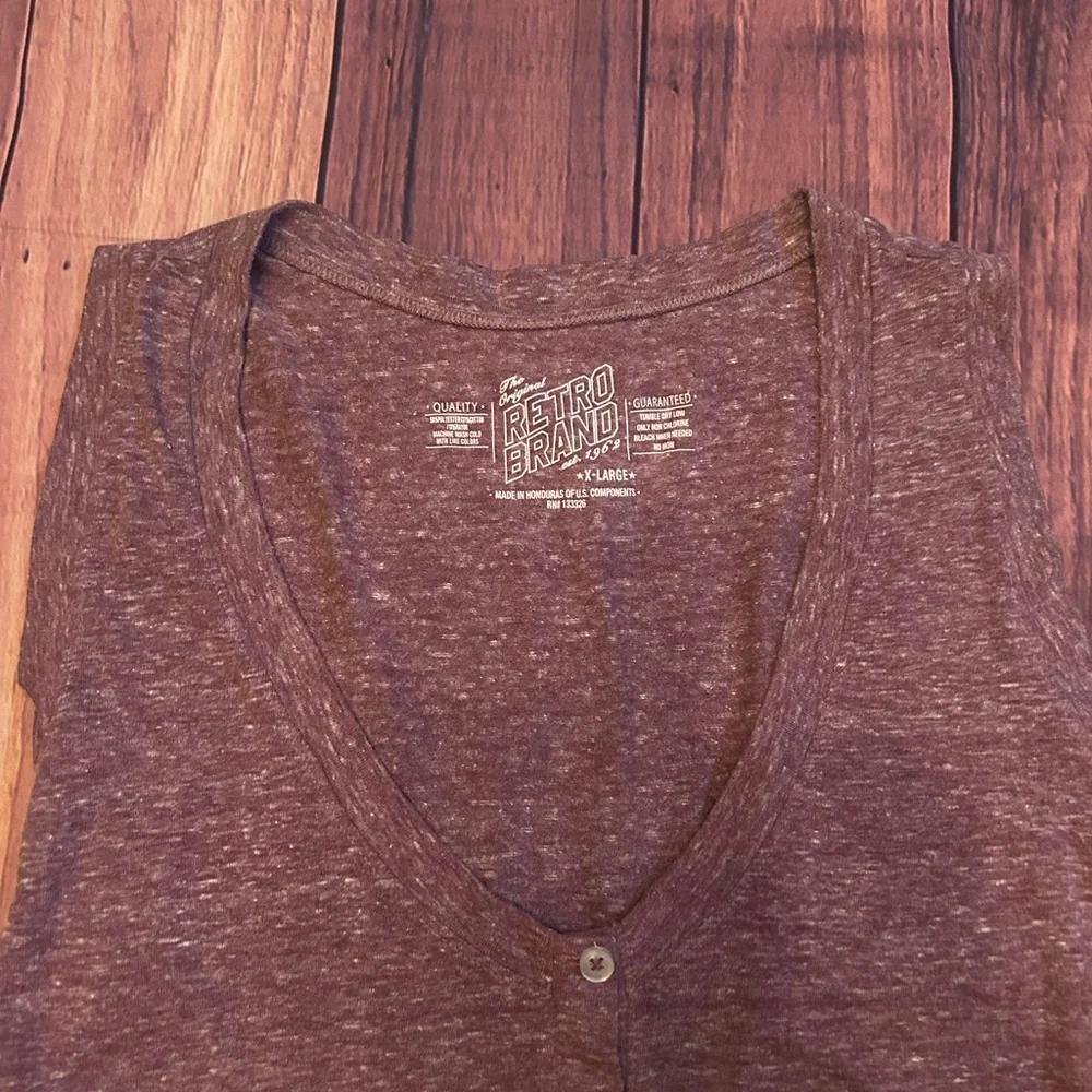 Retro Brand Tempe Tank - Picture 4 of 6